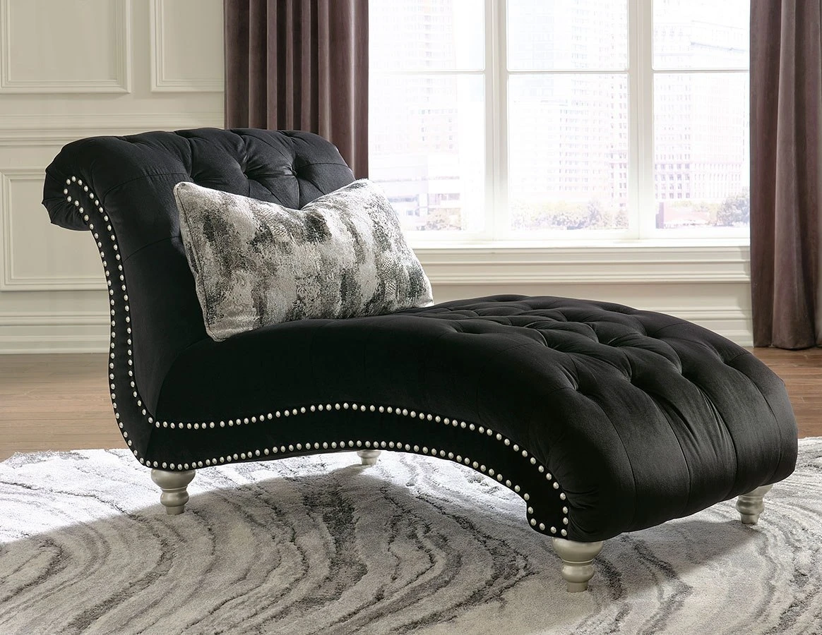 Harriotte Black Chaise 1 Harriotte Black Chaise