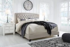 Jerary Light Gray Upholstered Bed