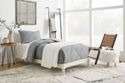 Tannally Youth White Platform Bed