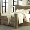Trinell Poster Bed