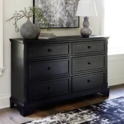 Chylanta Sleigh Bedroom Set -Signature Design by Ashley B739 31 dresser 1