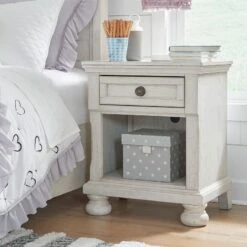 Robbinsdale Youth Nightstand