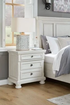 Robbinsdale Panel Bed -Signature Design by Ashley B742 92 nightstand 1