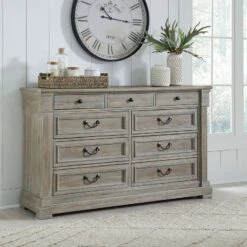 Moreshire Dresser