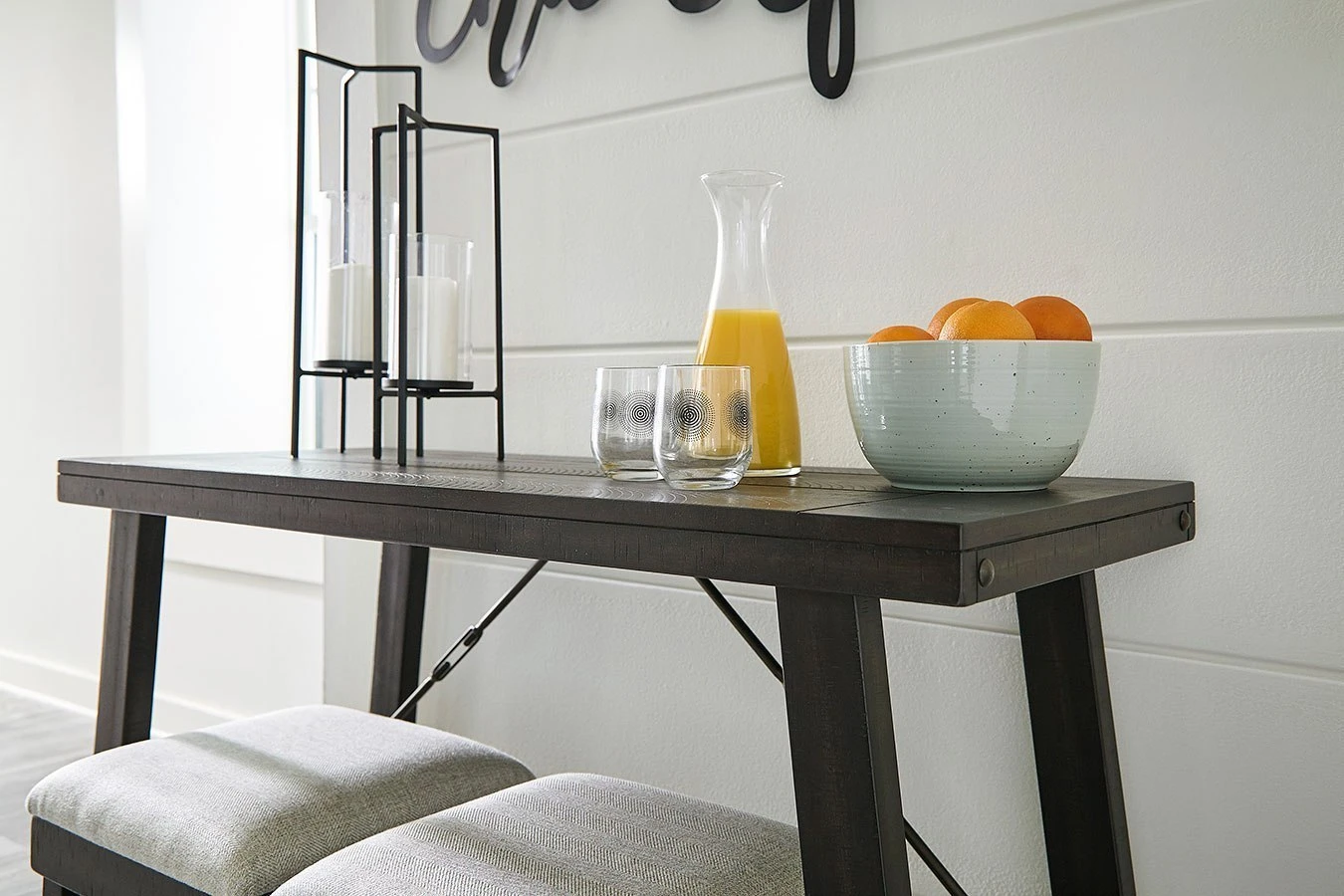 Noorbrook 3-Piece Counter Height Dining Room Set 4 Noorbrook 3-Piece Counter Height Dining Room Set - Image 4