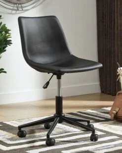 Black Home Office Swivel Desk Chair -Signature Design by Ashley H200 09 desk chair 4 1