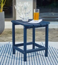 Sundown Treasure Fire Pit Table Set W/ Blue Chairs -Signature Design by Ashley P009 703 end table 1