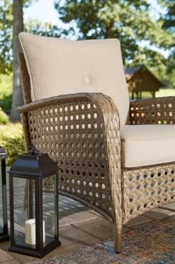 Braylee Outdoor Lounge Chair (Set Of 2) -Signature Design by Ashley P345 820 chair 3