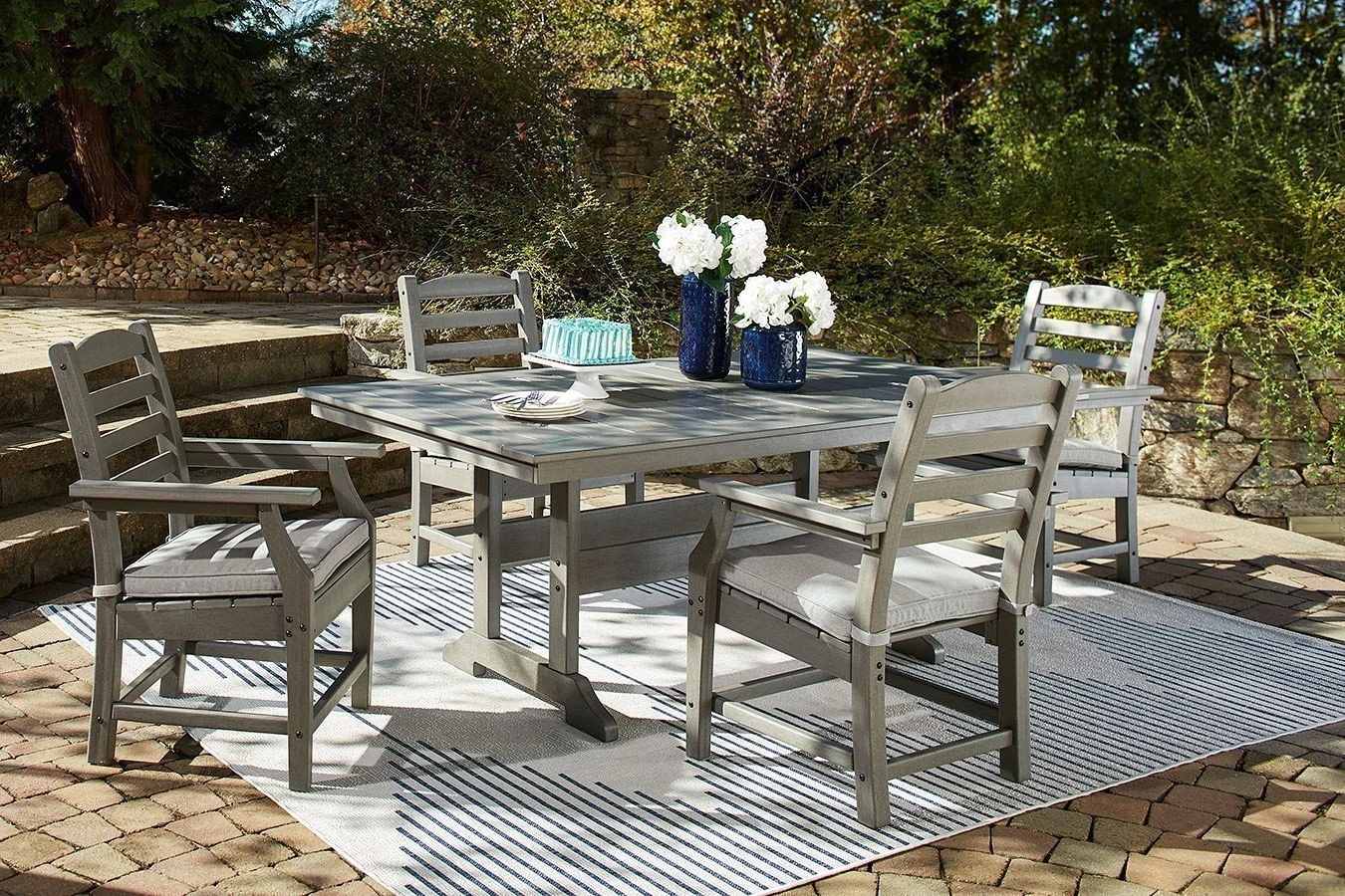 Visola Outdoor Dining Set 3 Visola Outdoor Dining Set - Image 3