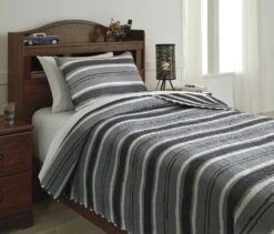 Merlin Gray And Cream Youth Coverlet Set 7 Merlin Gray And Cream Youth Coverlet Set -Signature Design by Ashley Q420001T bedding 3