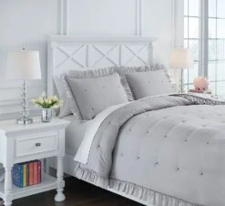 Hartlen Youth Comforter Set -Signature Design by Ashley Q90000 set 6